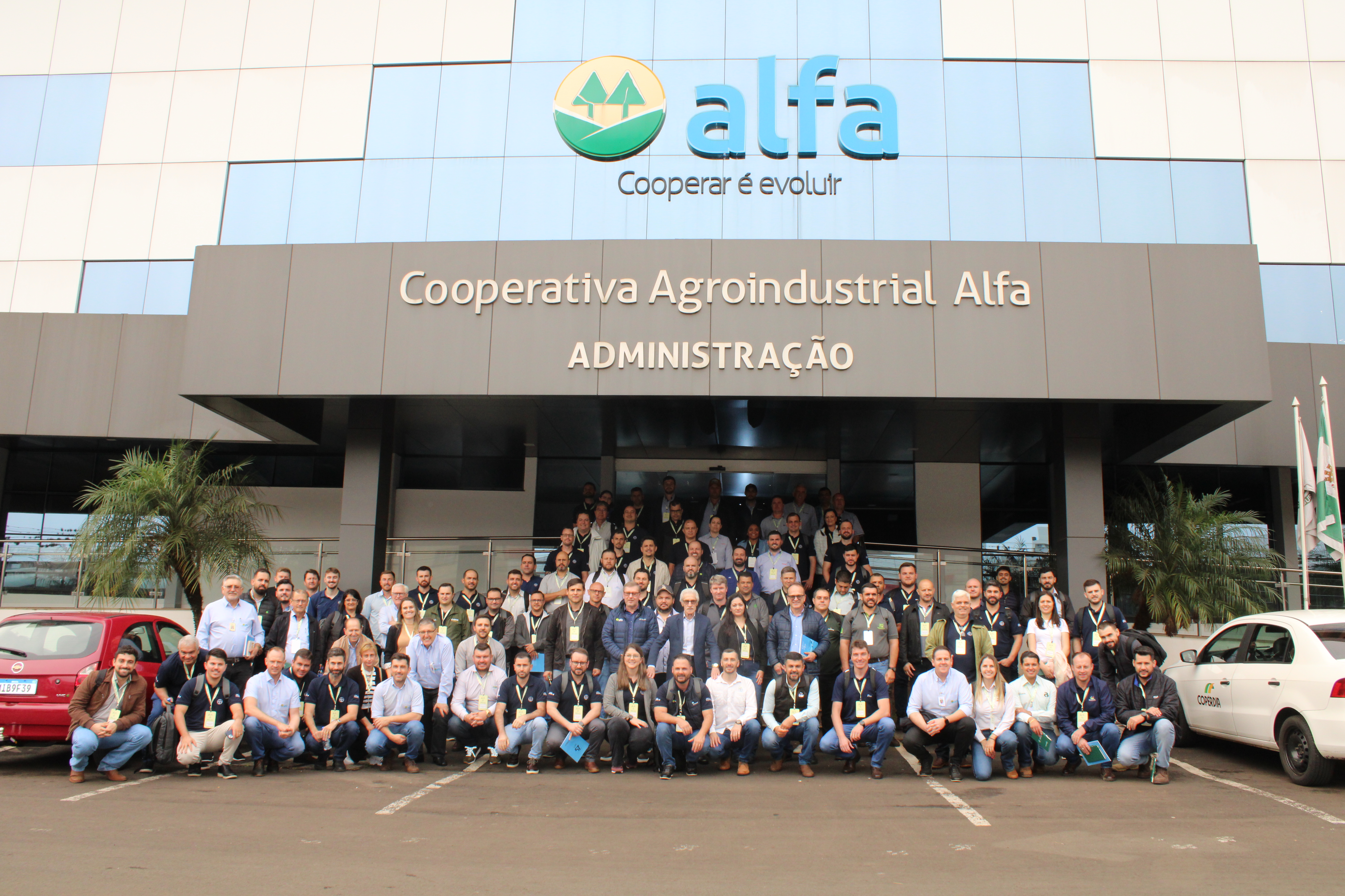 Ir para  <p><big>Dia 8 de outubro a Cooperalfa, de Chapec&oacute;-SC, foi sede do evento de encerramento do terceiro m&oacute;dulo do programa de relacionamento <strong>Bayer Coopera+ Transforma&ccedil;&atilde;o...